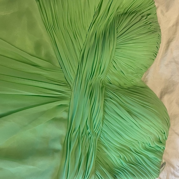 New chiffon dress for weddings , graduations or parties. - Picture 3 of 4